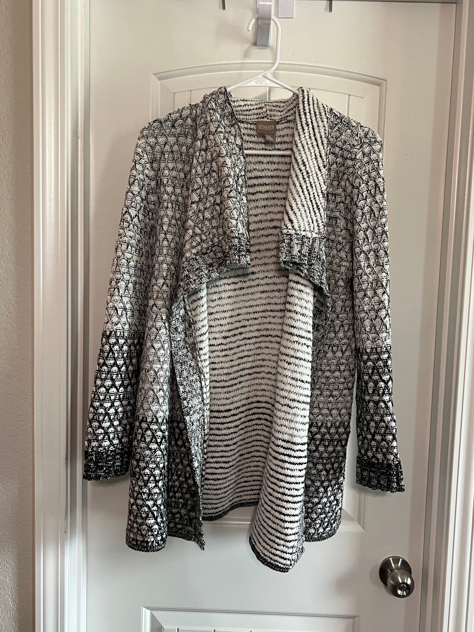 Chico's Black and White Patterned Cardigan - Size Large / 12 / 14