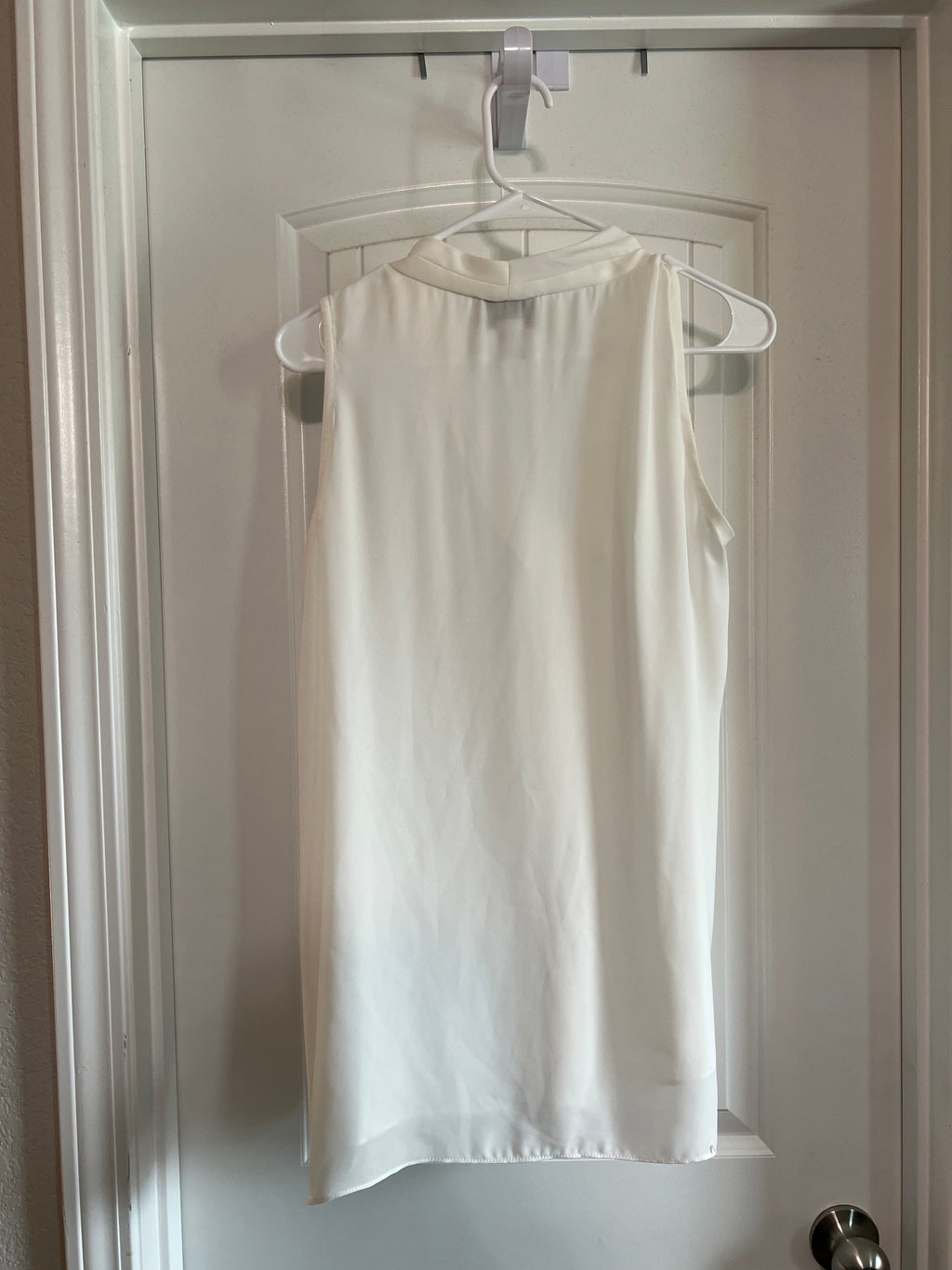 Joseph Ribkoff Sleeveless White Blouse - Size 10