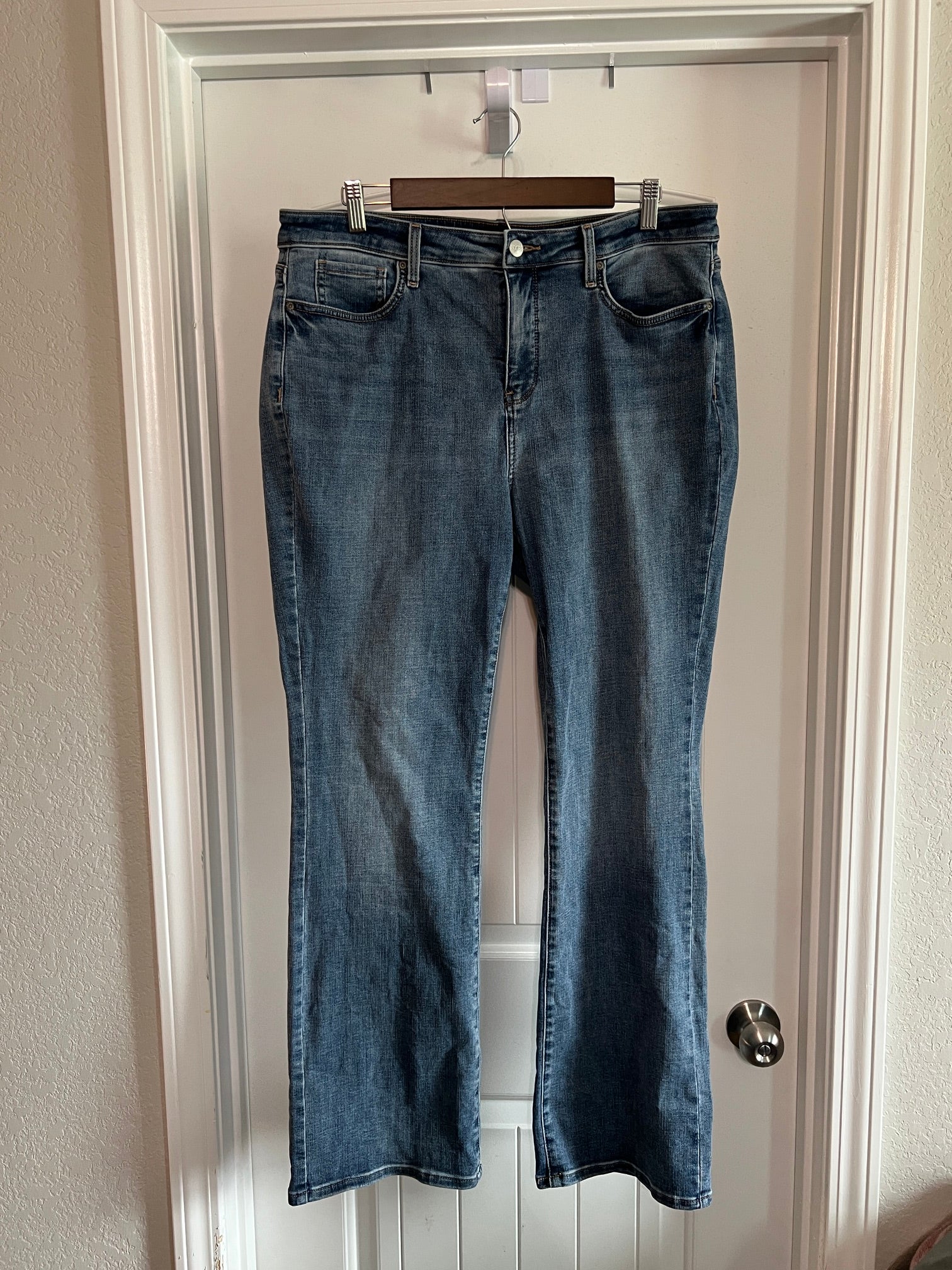 NYDJ Barbara Bootcut Jeans - Size 14 / 32