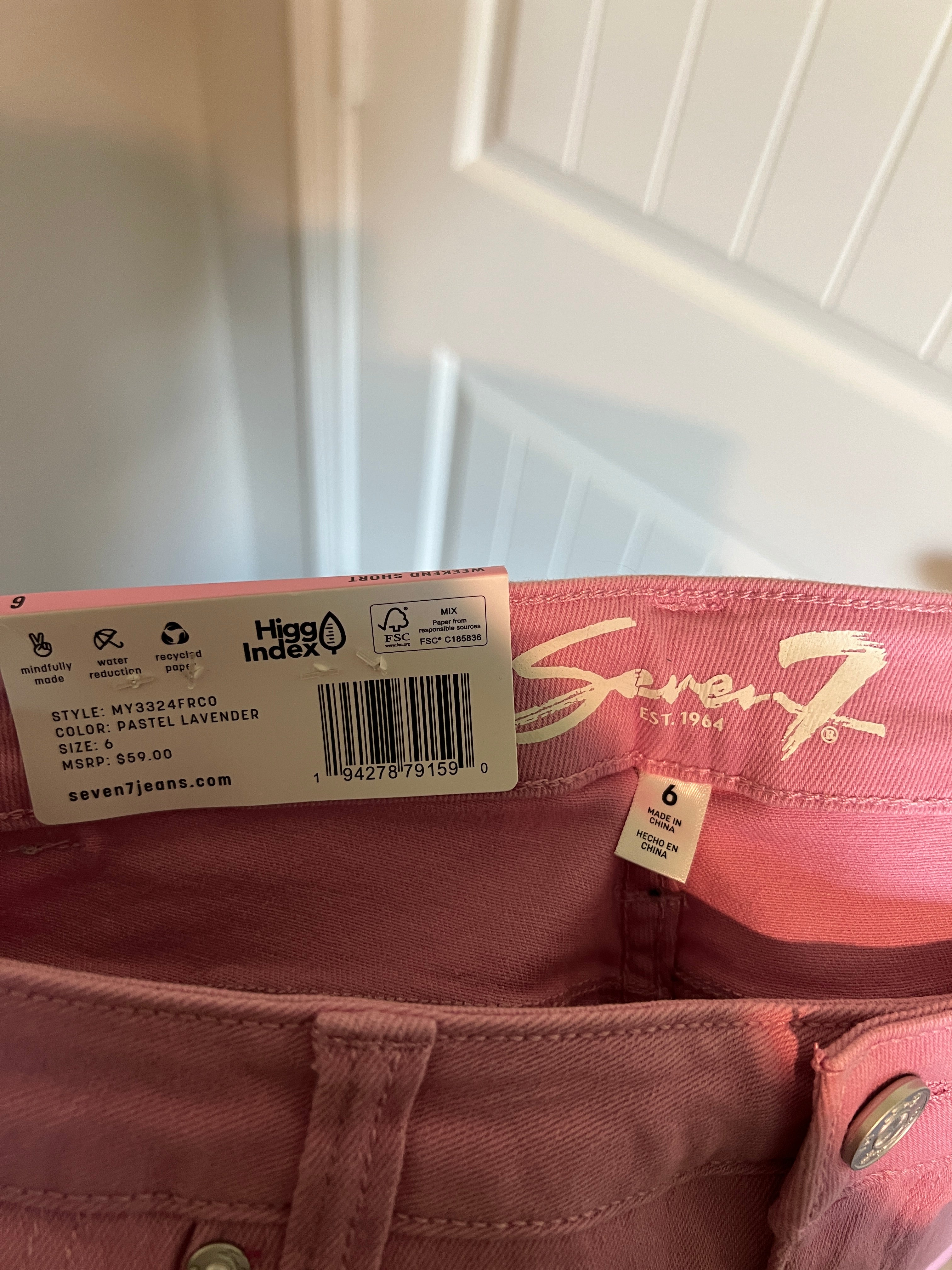 NWT Seven7 Weekend Shorts - Size 6 / 28
