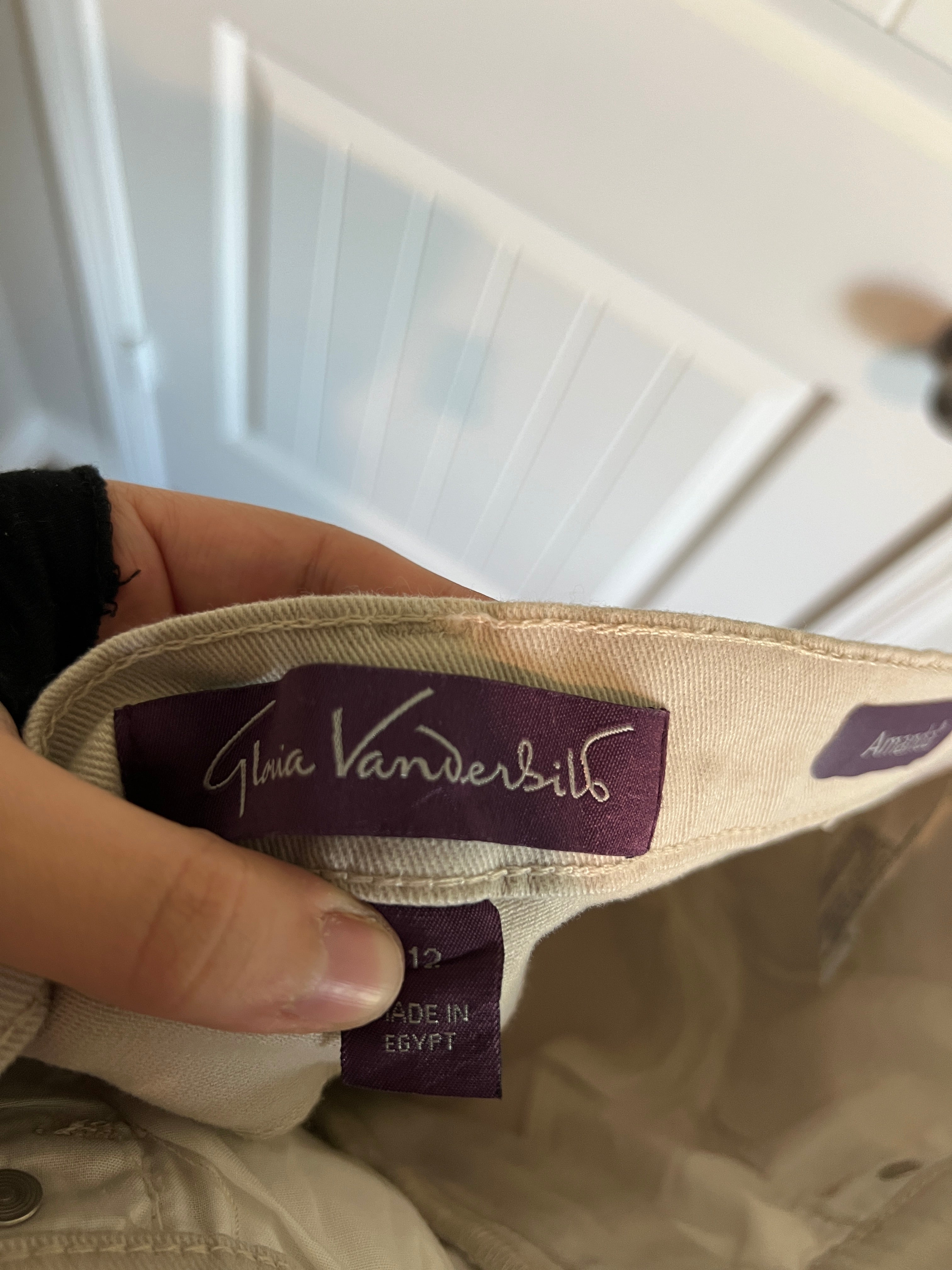 NWT Gloria Vanderbilt Amanda Jeans - Size 12 / 31