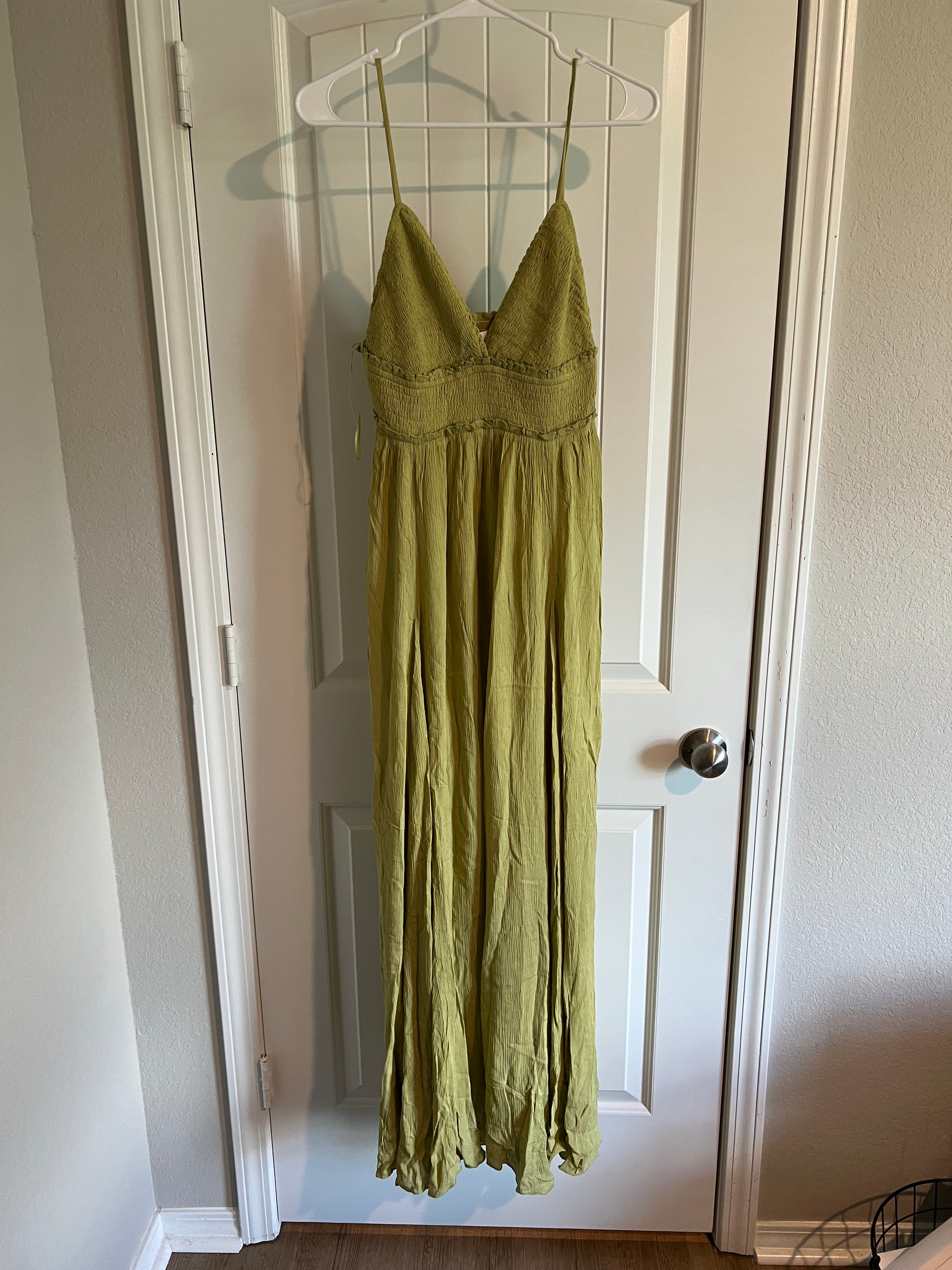 NWT Heyson Sleeveless Maxi Dress - Size Medium