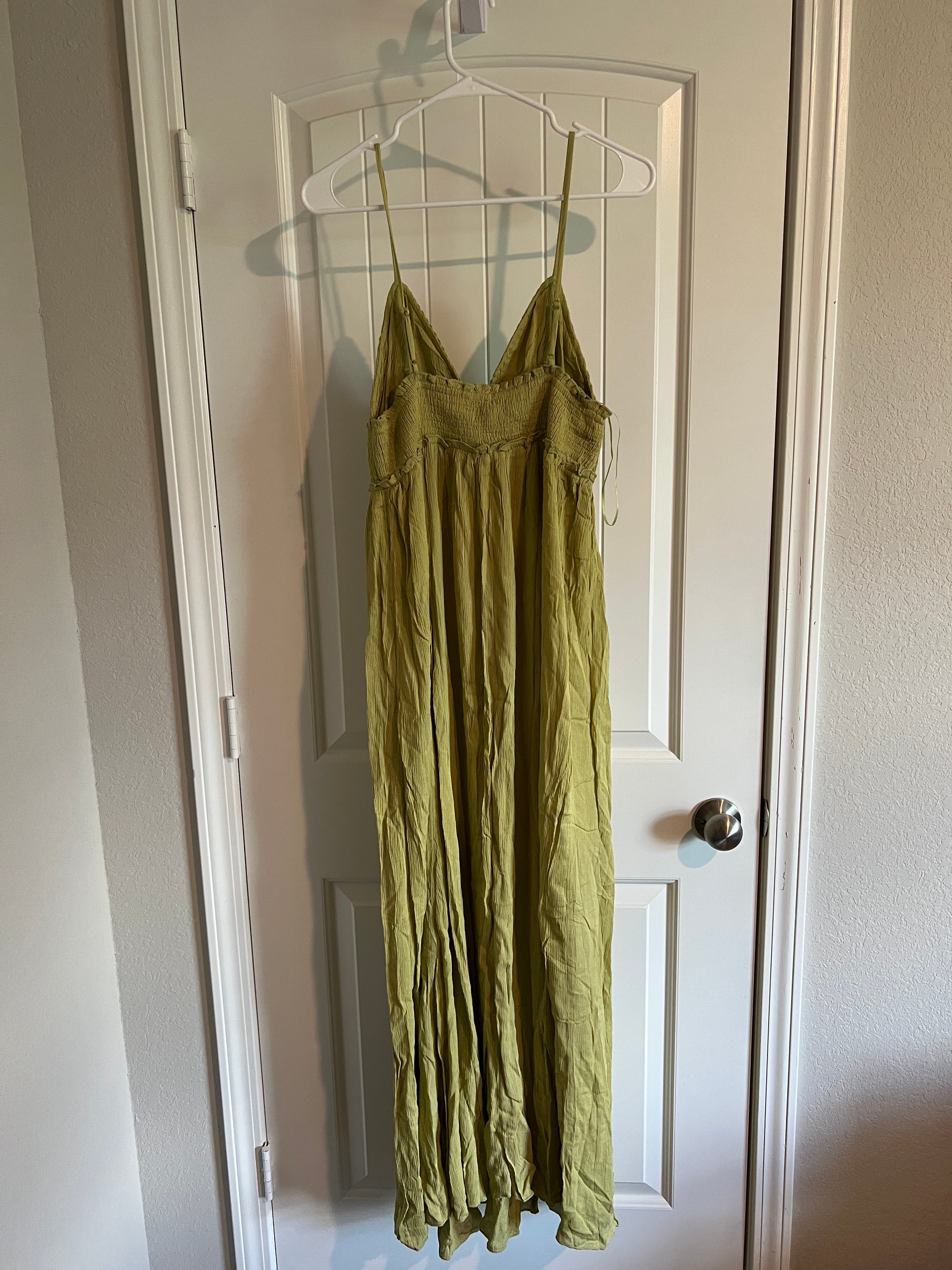 NWT Heyson Sleeveless Maxi Dress - Size Medium