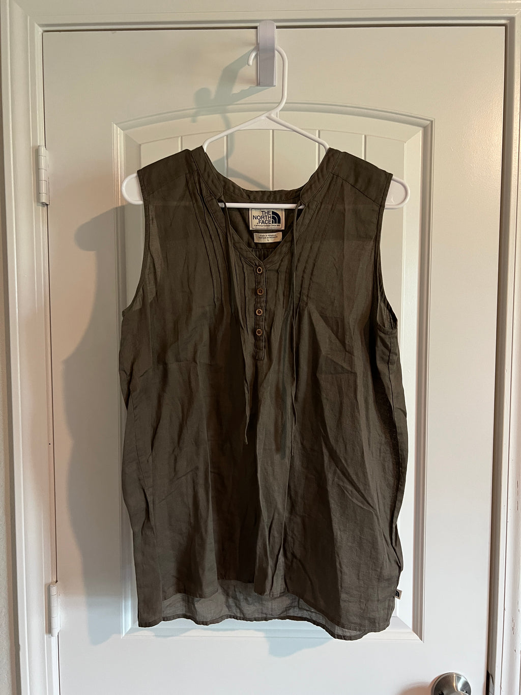 The North Face Sleeveless Blouse - Size Large