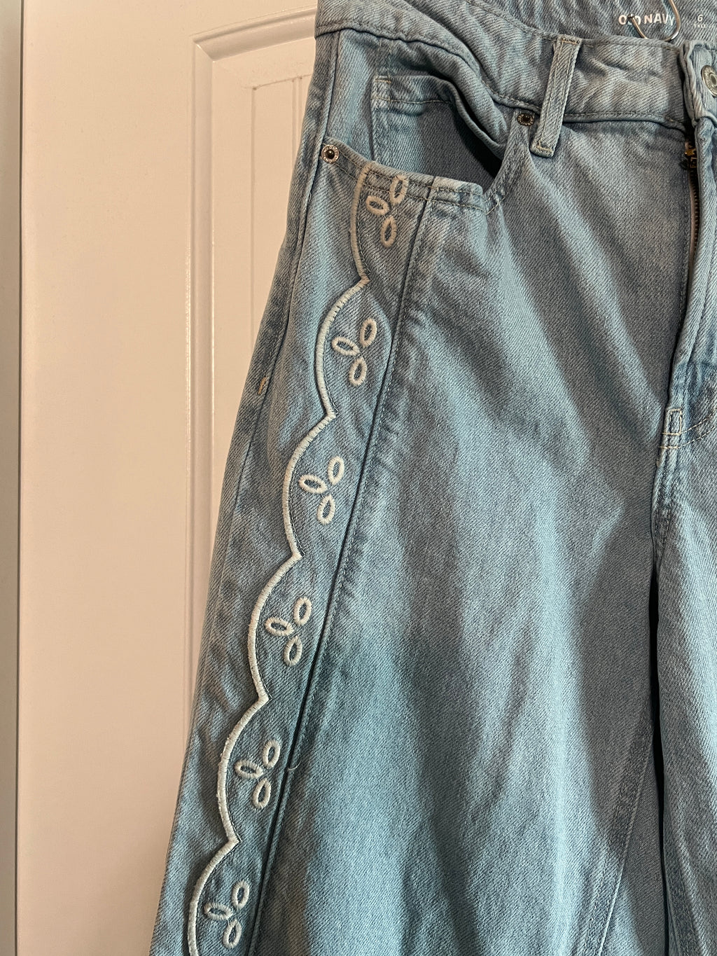 Old Navy High-Rise Wide Leg Jeans - Size 6 Tall