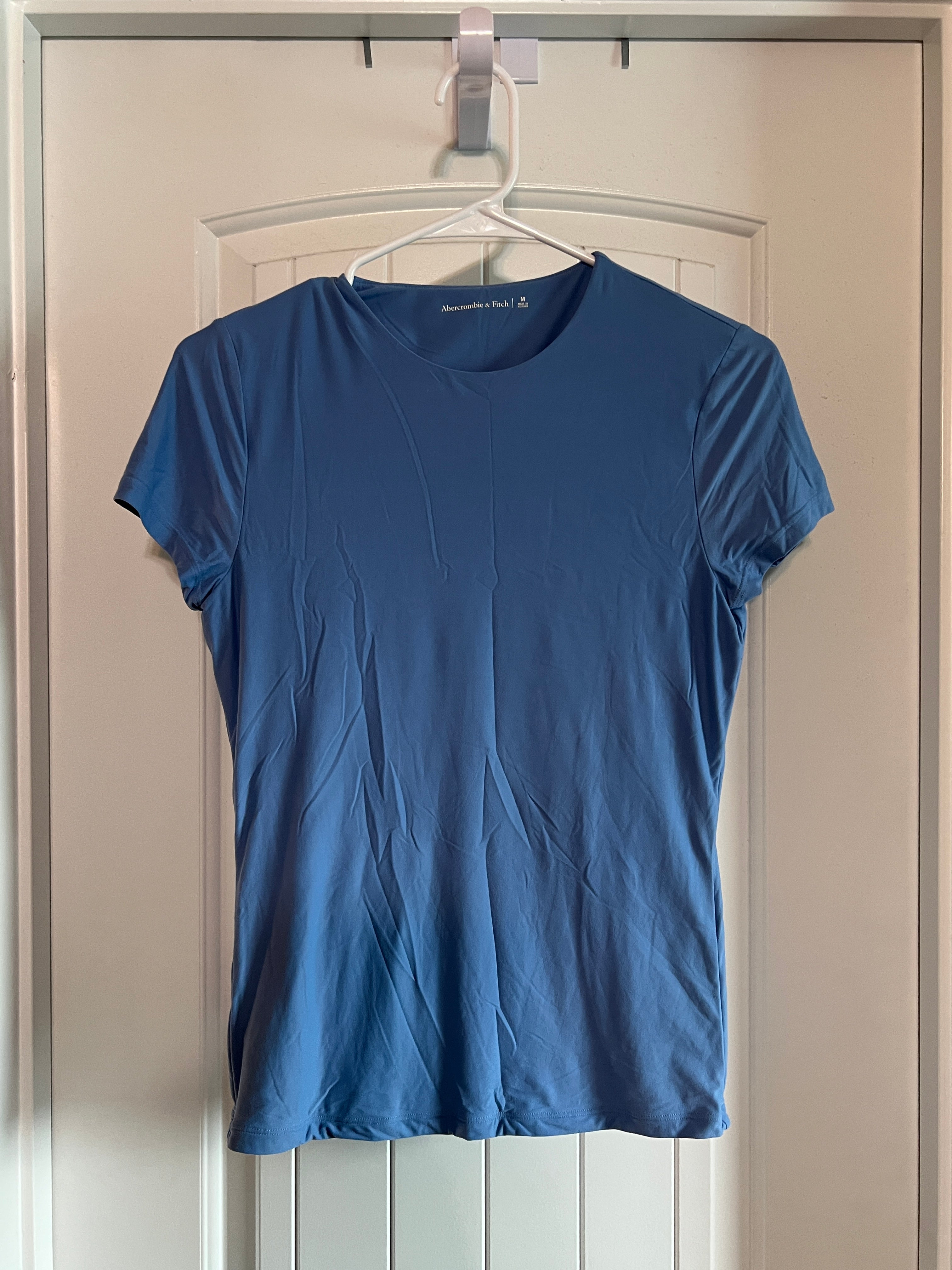 Abercrombie & Fitch Super Soft T-shirt - Size Medium
