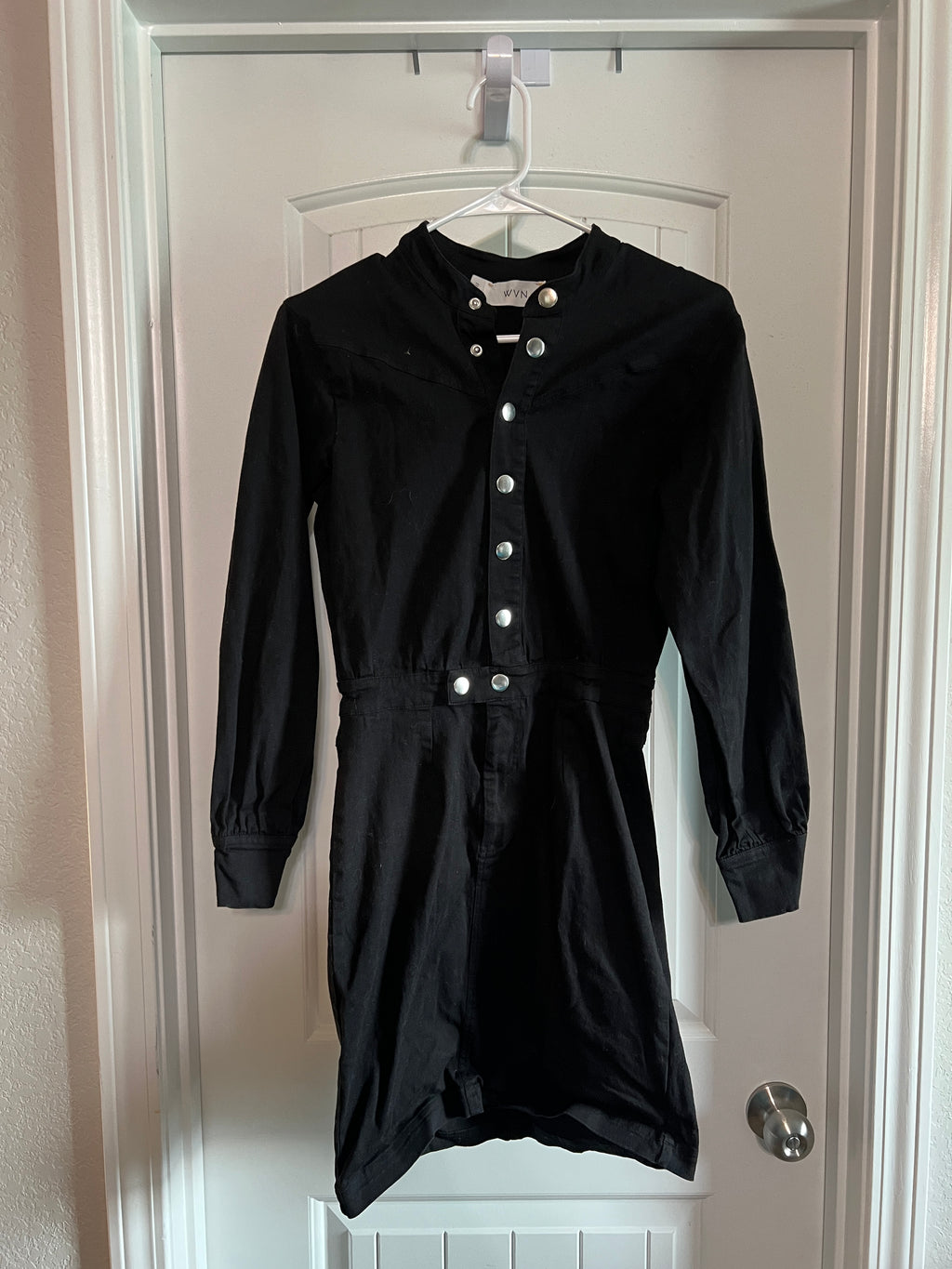 WVN Black Button-Front Dress - Size Small