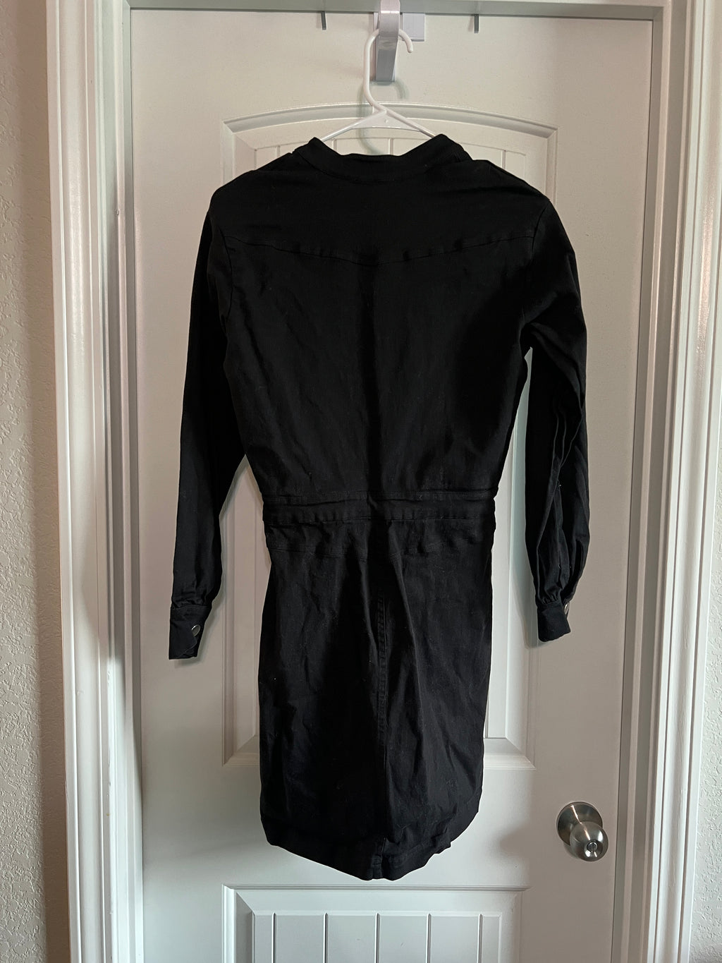 WVN Black Button-Front Dress - Size Small