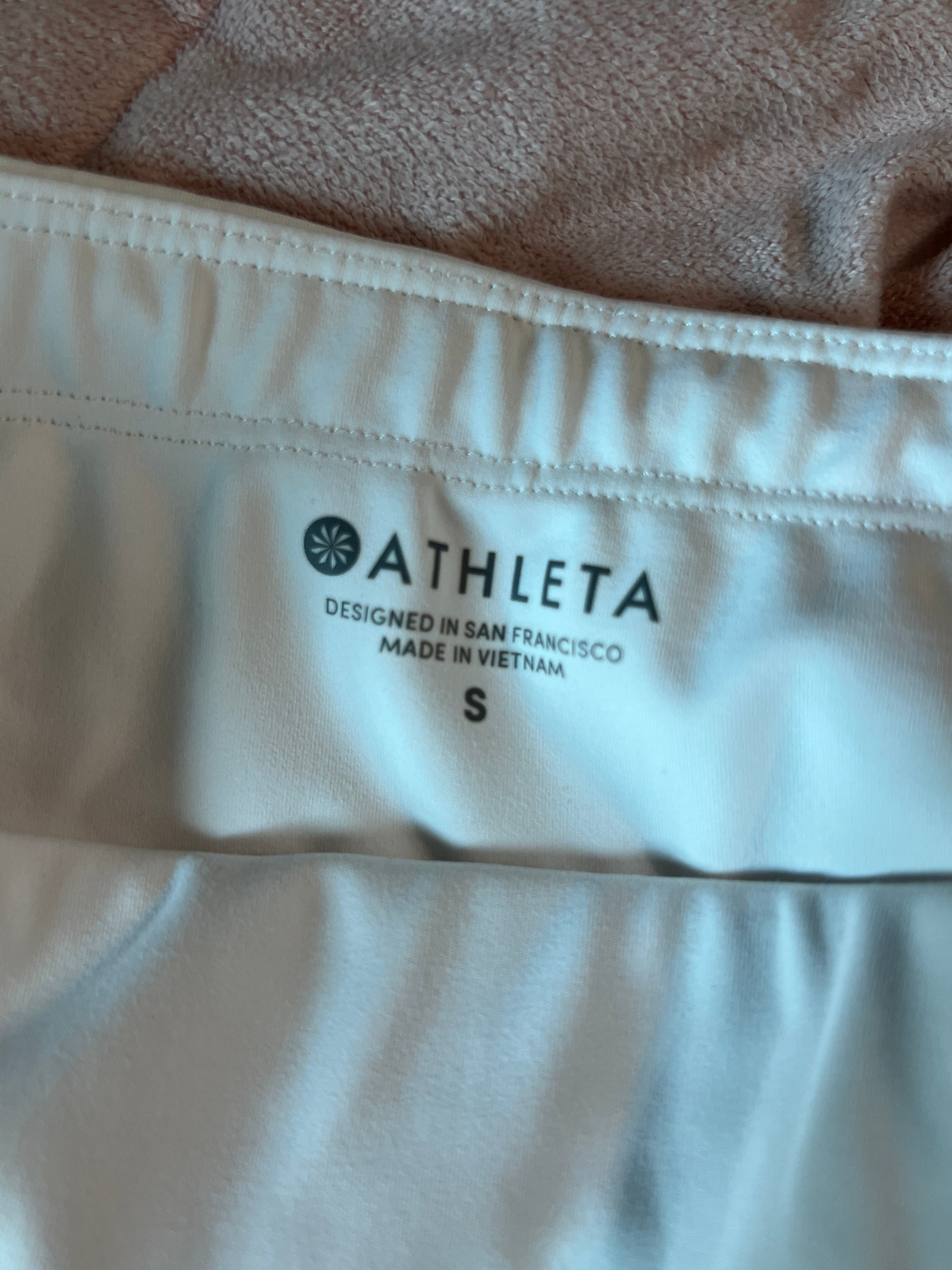 Athleta White Bike Shorts - Size Small