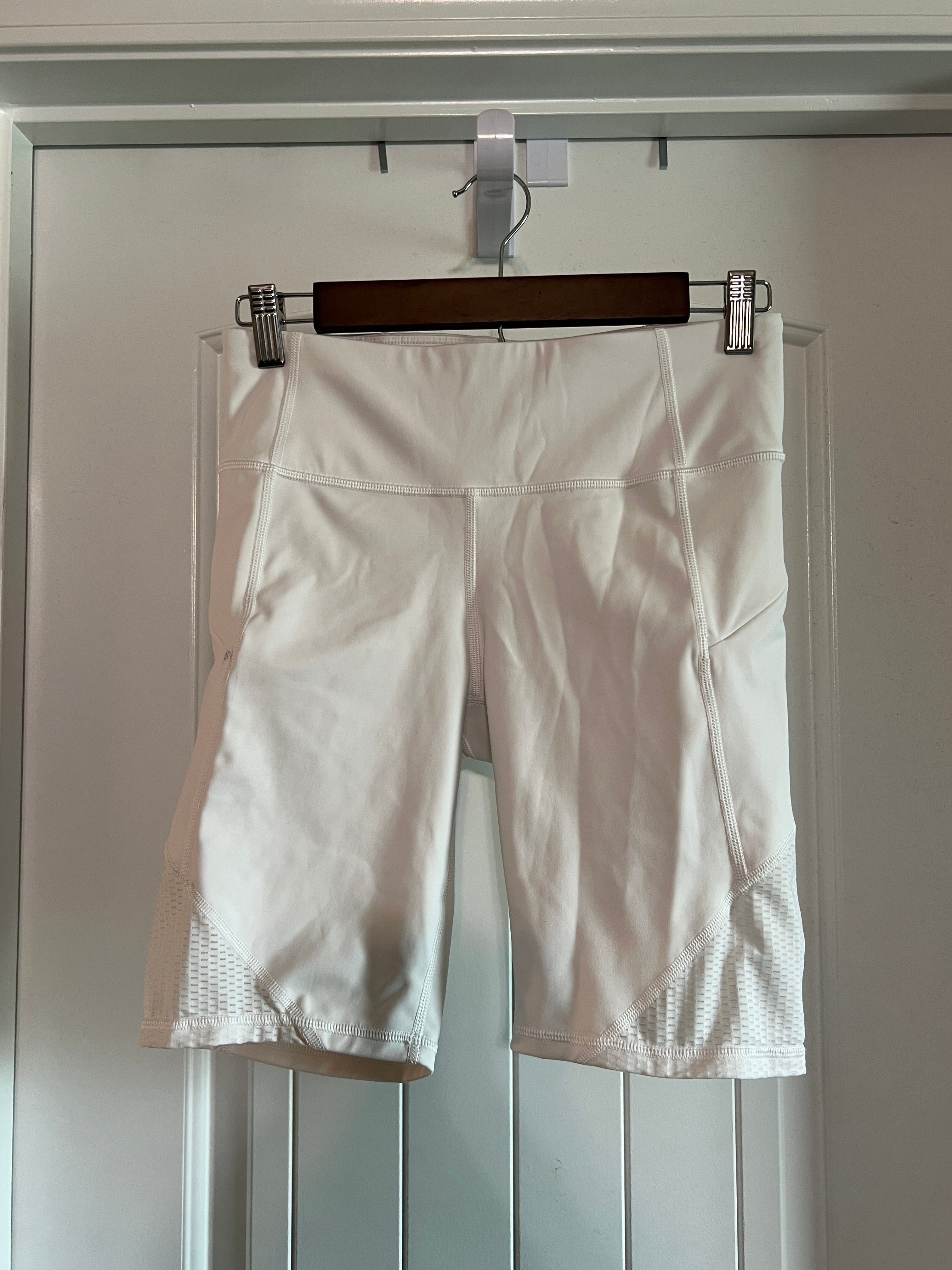 Athleta White Bike Shorts - Size Small