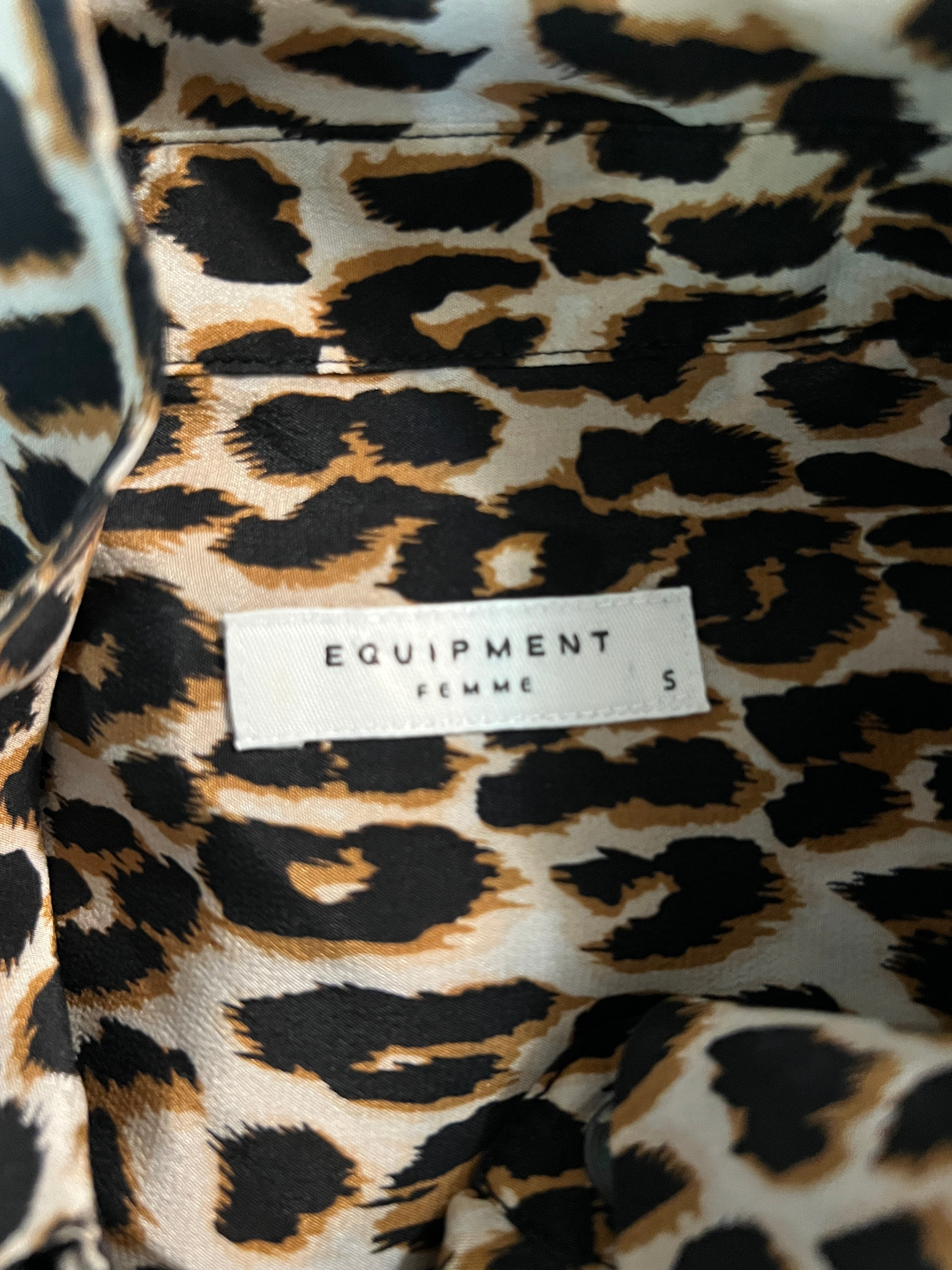 Equipment Femme Leopard Print Button Down Shirt - Size Small