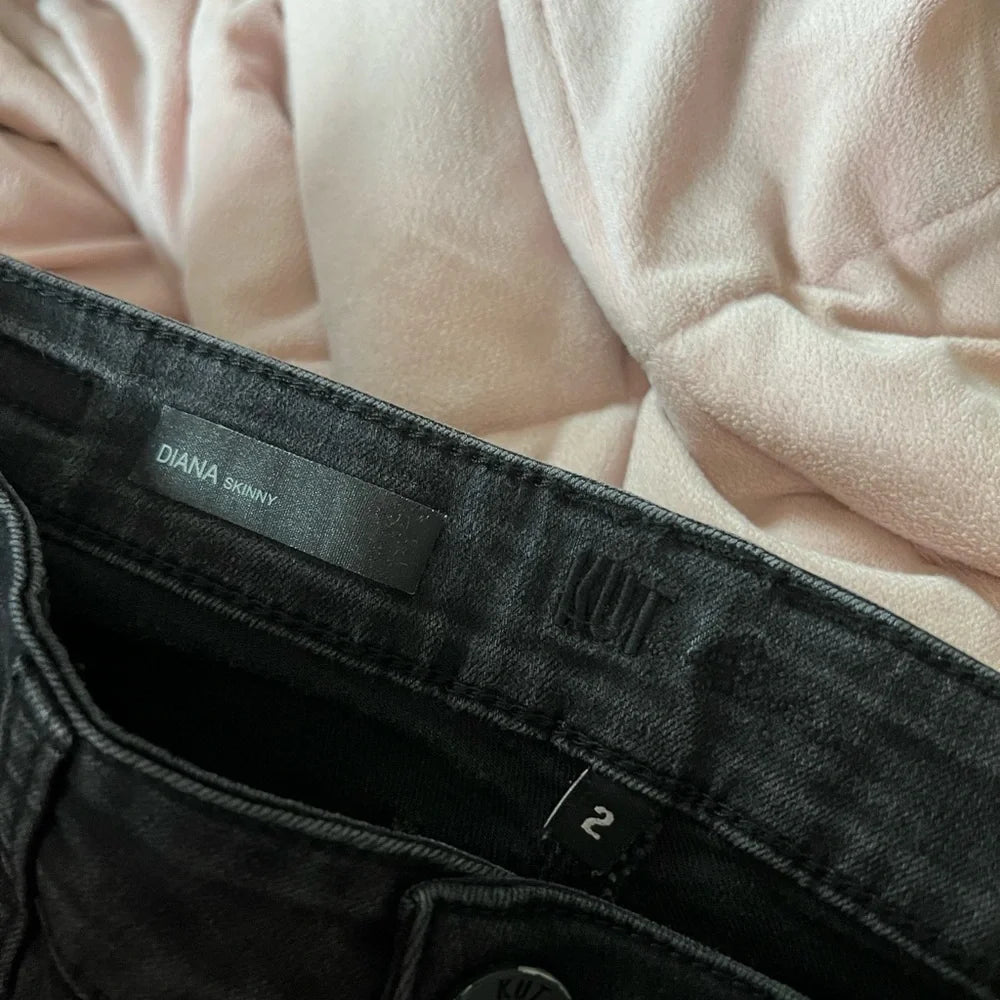 Kut From the Kloth Skinny Jeans - Size 2 / 26
