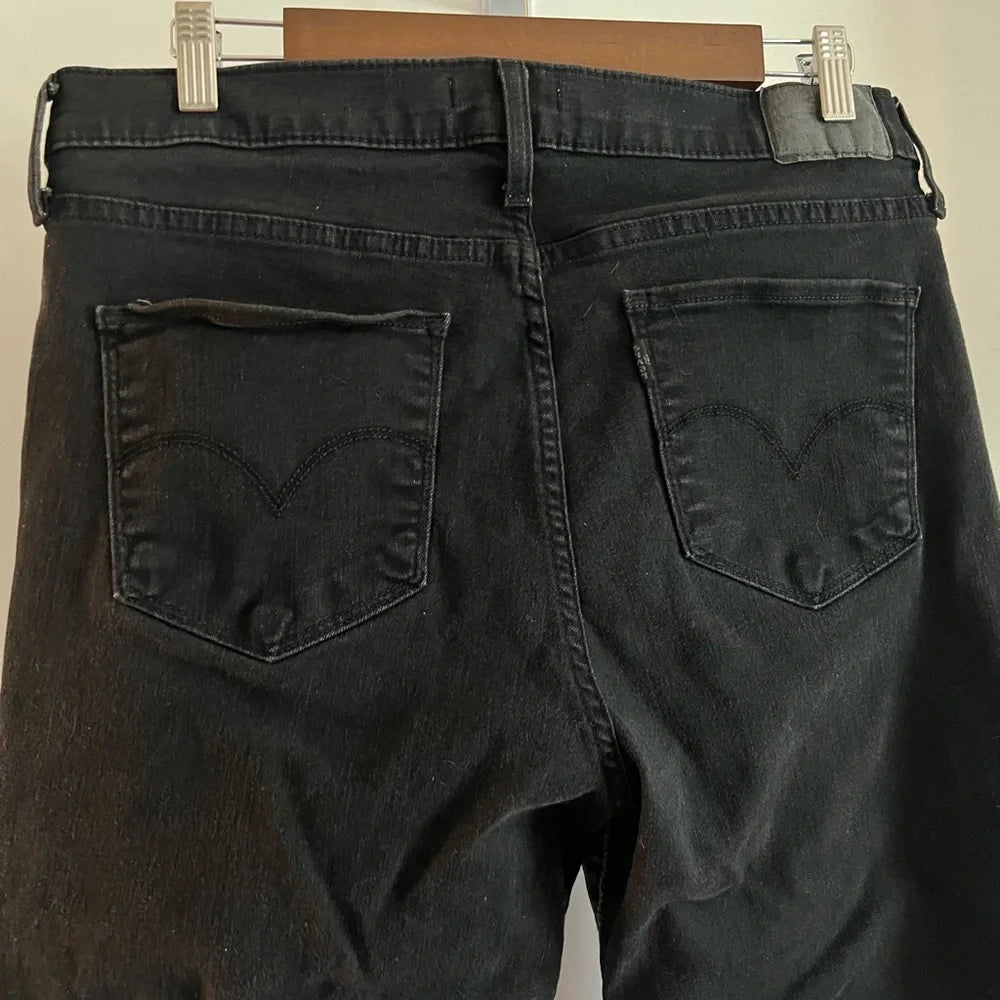Levi’s 720 High-Rise Super Skinny Jeans - Size 16 / 33