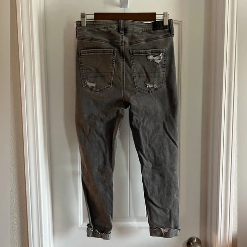 American Eagle Distressed Jeans - Size 8 / 29 / 8 Short