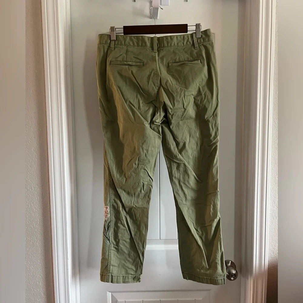 GAP embroidered chino pants - Size 8 / 29