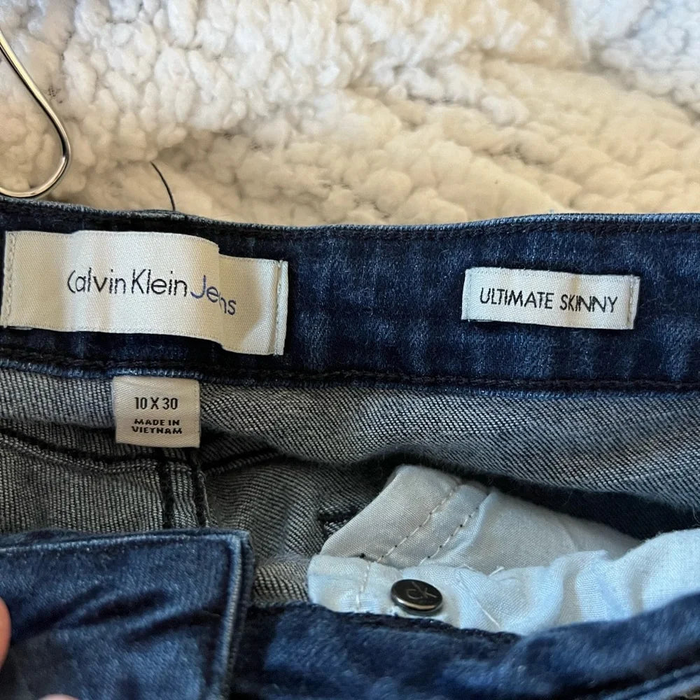 Calvin Klein Skinny Jeans - Size 10 / 30