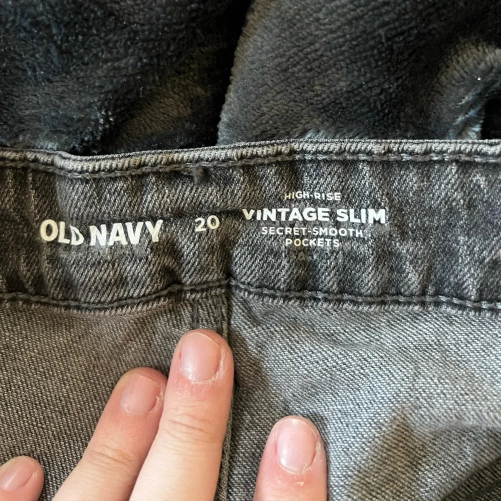 NWOT Old Navy High-Rise Vintage Slim Jeans - Size 20
