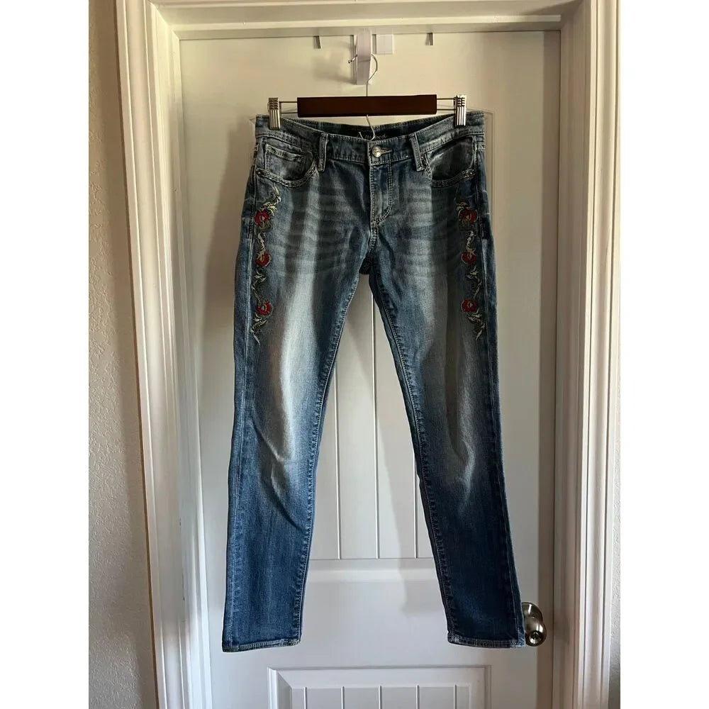 DriftWood Embroidered Women's Jeans - Size 6 / 28