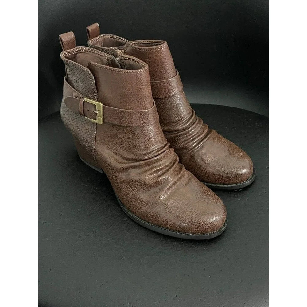 NIB Baretraps Women's Brown Ankle Boots with Buckle Detail - Size 8