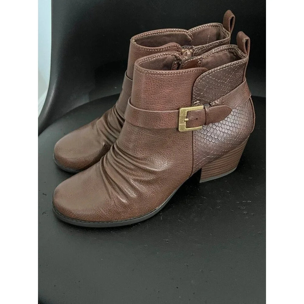 NIB Baretraps Women's Brown Ankle Boots with Buckle Detail - Size 8