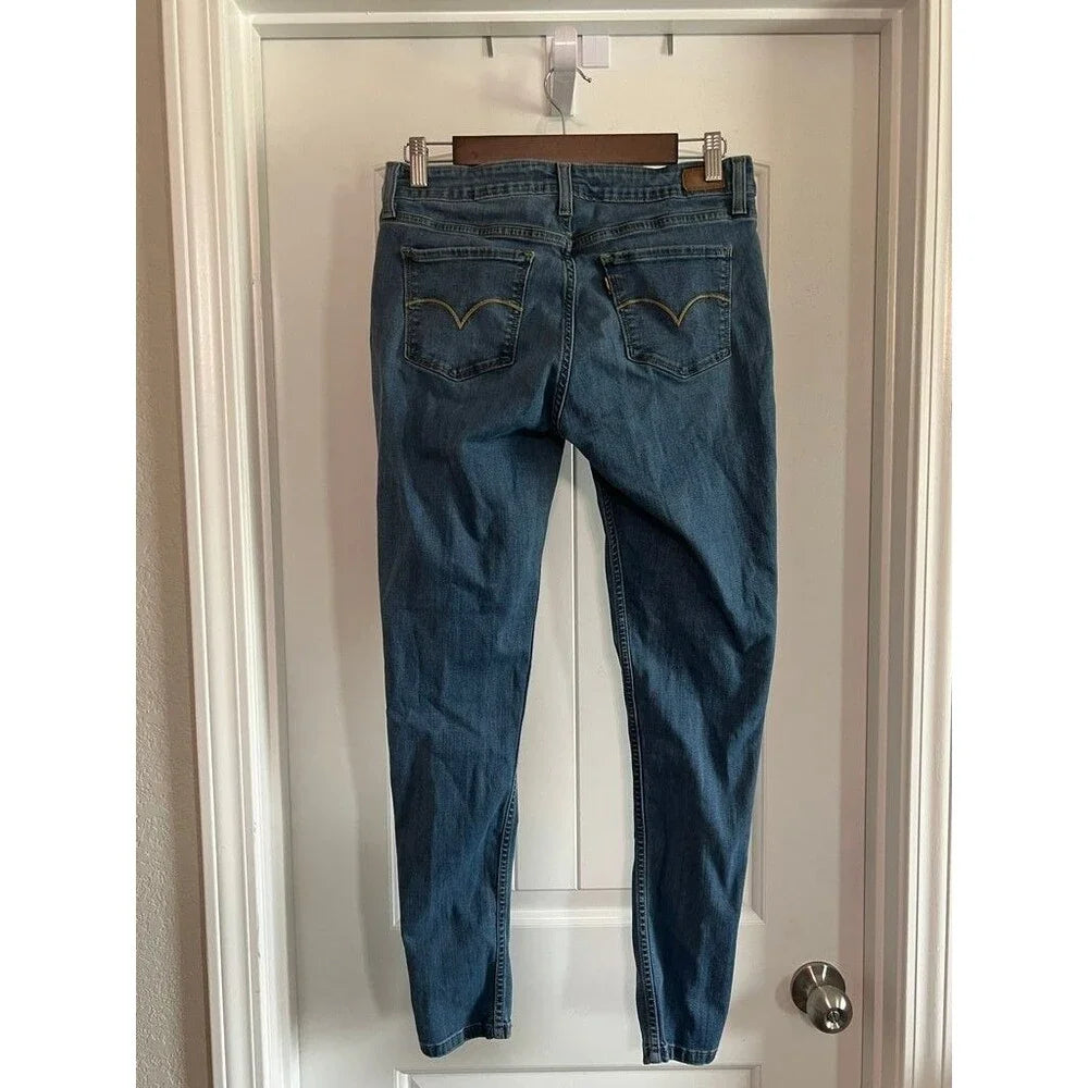 Levi's Women's Blue Denim Jeans - Size 12 / 31